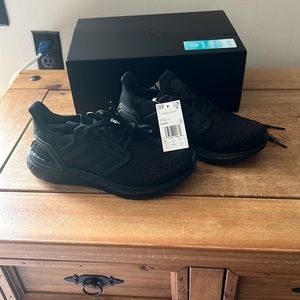 Women's adidas ultra boost 20 size 7